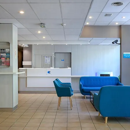 Cyan - Roissy Villepinte Parc Des Expositions Hotel 2*